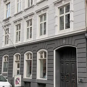 Psg 23 - Short Copenhagen