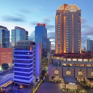 Hilton Maslak 5* איסטמבול